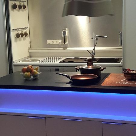 Sova Apartment Lviv Сenter Сity מראה חיצוני תמונה