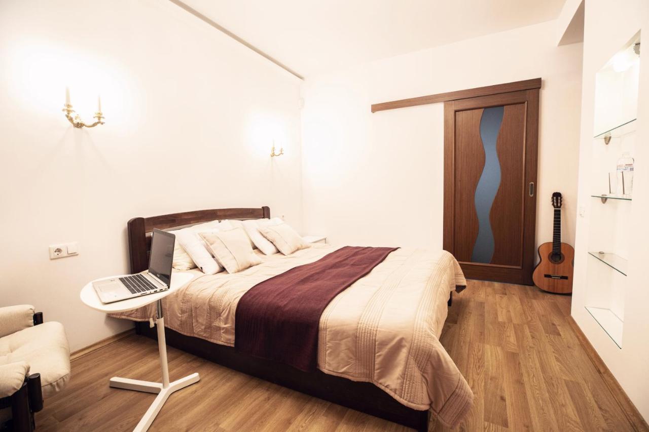 Sova Apartment Lviv Сenter Сity מראה חיצוני תמונה